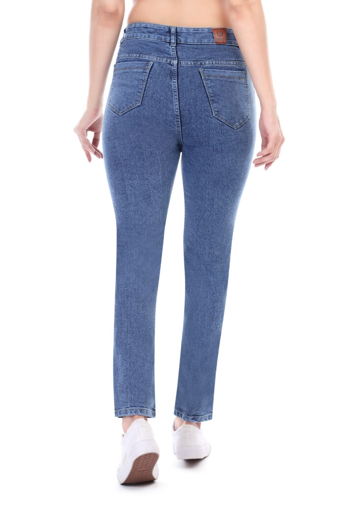 Women Mom Fit High Rise Bata Blue Jeans - Image 6